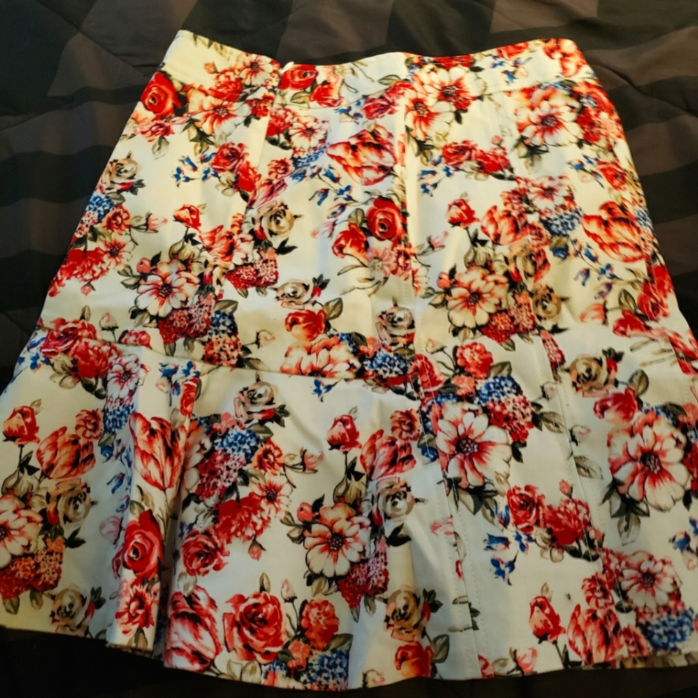 Black and white     skirt